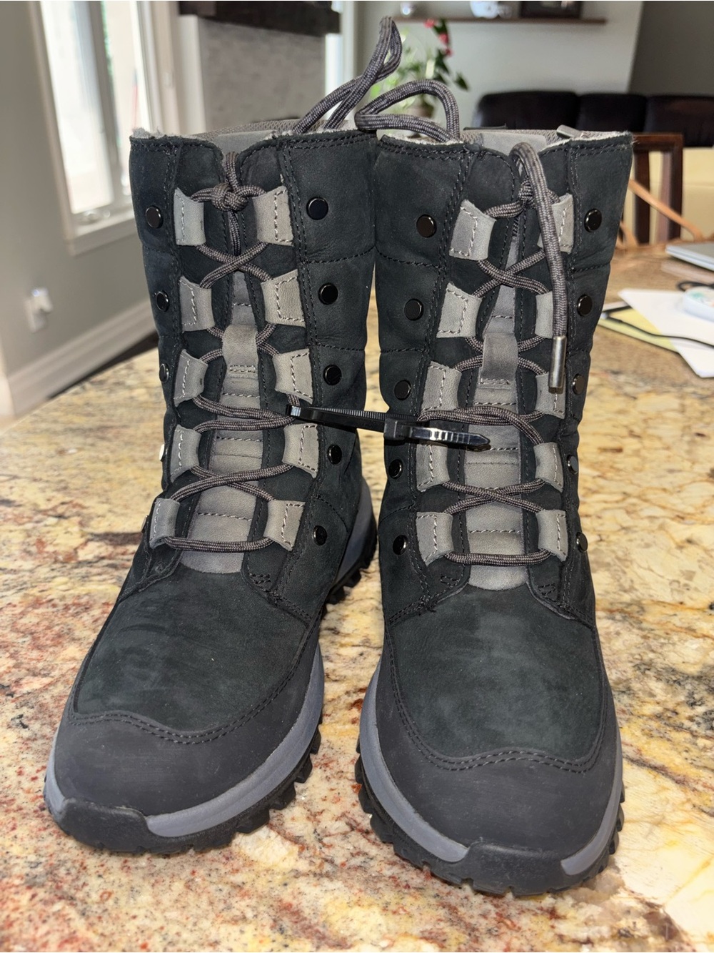 SPYDER Ridge Insulated Women's Black/Grey Lace-Up Winter Boot Sz 7.5 NEW - Picture 6 of 10